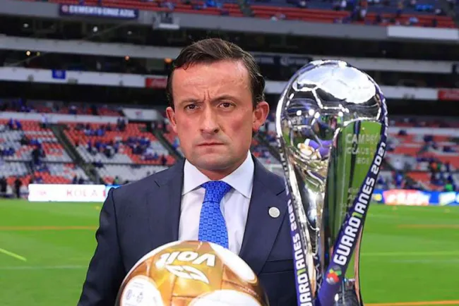 Mikel Arriola da positivo a covid