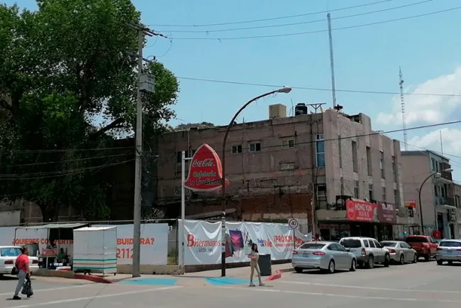 Buscan proteger legendario Álamo en centro de la ciudad