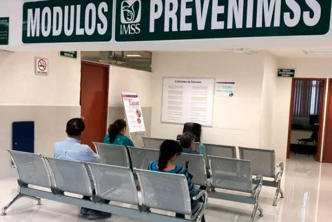 Destacan importancia del chequeo anual PrevenIMSS