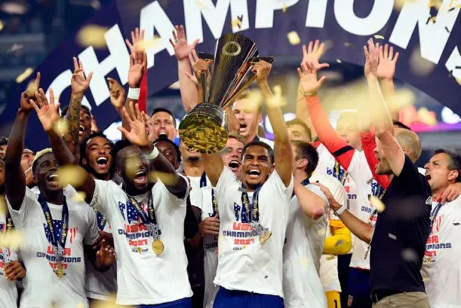 EU logra 'doblete' ante el Tricolor en Copa Oro