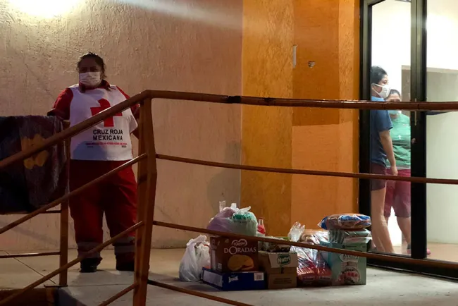 Apoya Cruz Roja a migrantes con Covid