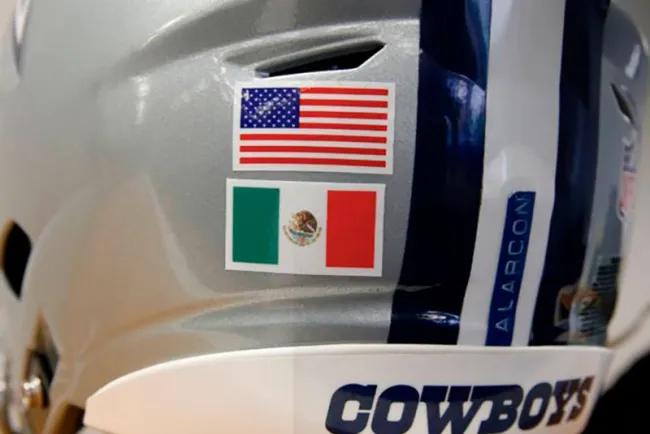 Isaac Alarcón estrenaría casco con bandera de México ante Acereros