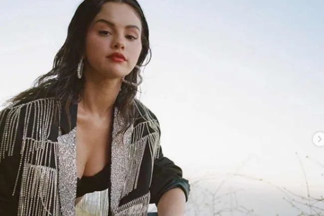 Selena Gomez estalla contra serie por hacer broma de su trasplante de riñón