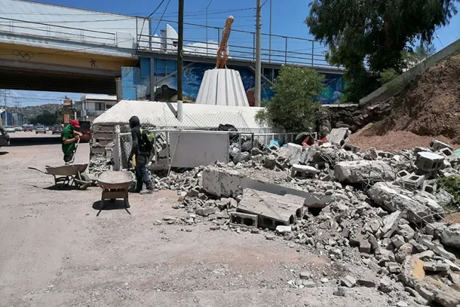 Remodelarán entrada a la unidad