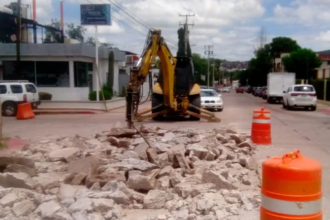 Continúa programa de bacheo