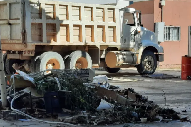 Continúan trabajos en la Secundaria General 1