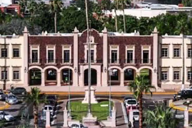 Culpan a GP Morena por no dictaminar reforma de Unison