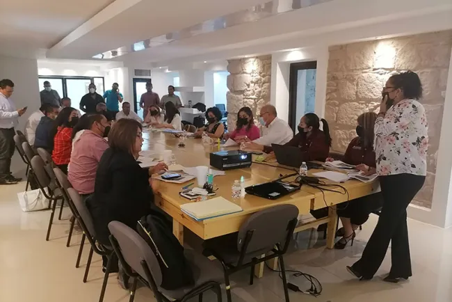 Comparecen funcionarios ante la Comisión Mixta