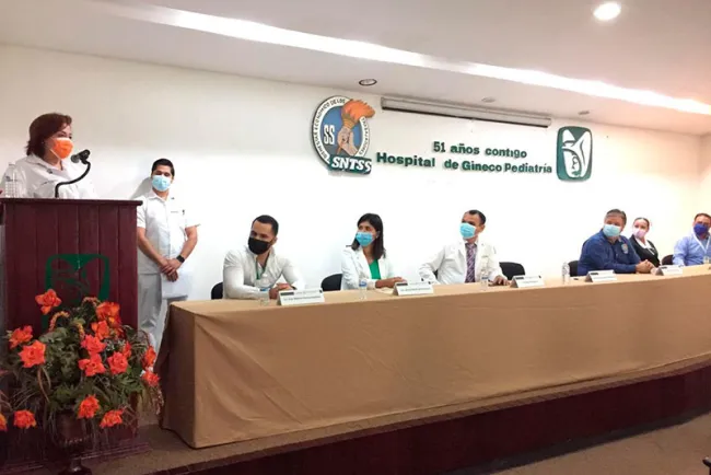 Conmemoran atención Integral Materna-Infantil