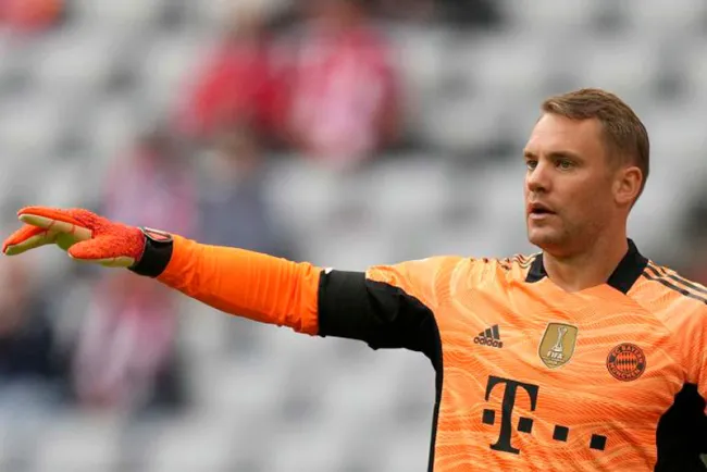 Neuer y Müller, bajas con Alemania