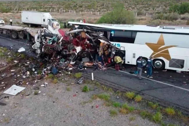 Mueren 13 en accidente