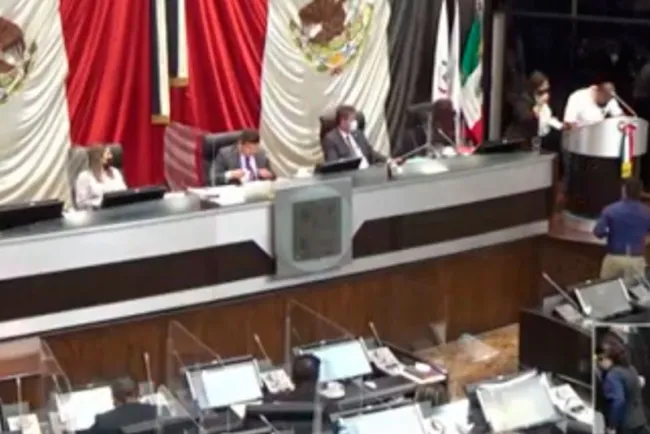 Presentan agenda legislativa en primera sesión ordinaria