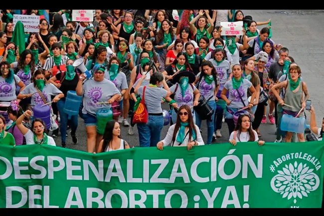 Avalan regulación del aborto
