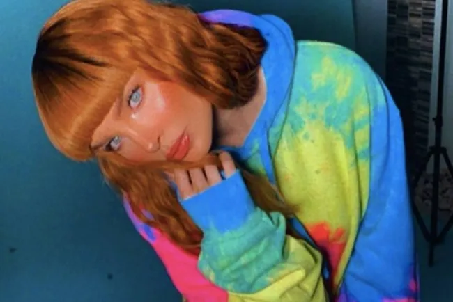 Imágenes de Belinda usando aún el anillo que Nodal le regaló