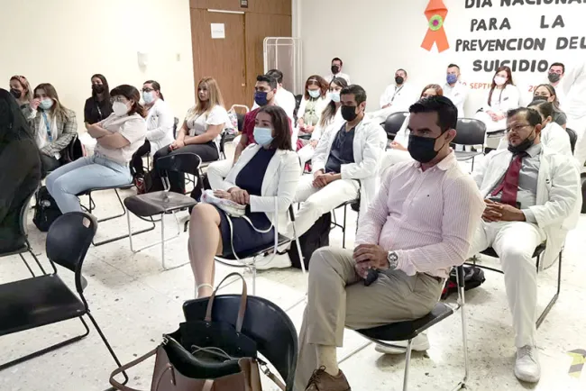 Priorizan prevenir el suicidio