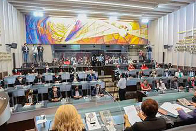 Aprueban reformas constitucionales