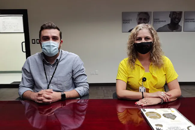 Busca Master Lock Company “Campeones de la comunidad”