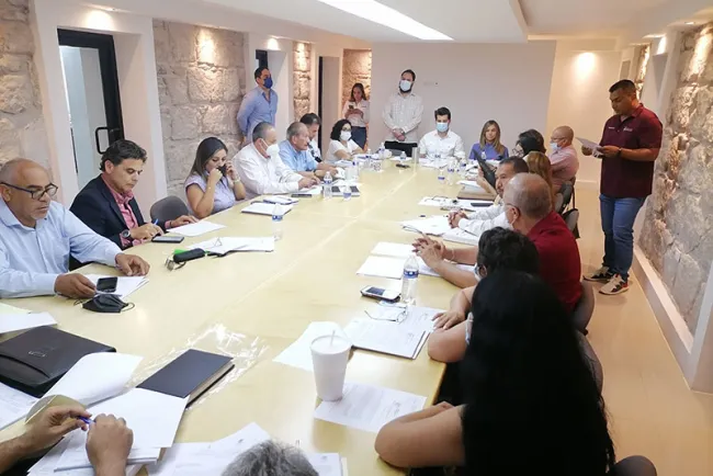 Develarán estatua del boxeador Óscar Valdez