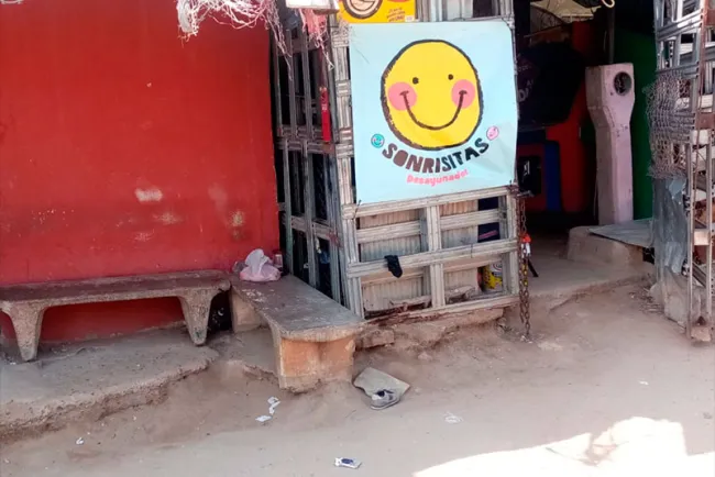 Solicita desayunador en invasión Altares donativos de alimento