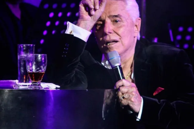 Enrique Guzmán asegura que muerte de Natasha Moctezuma es karma de Frida Sofía