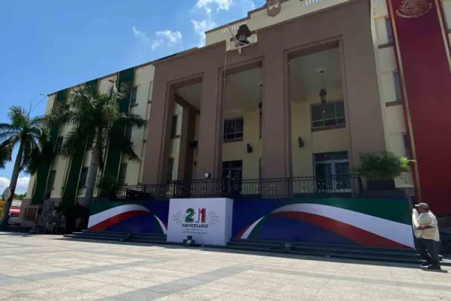 Cercan plaza de gobierno de Tamaulipas para el Grito de Independencia