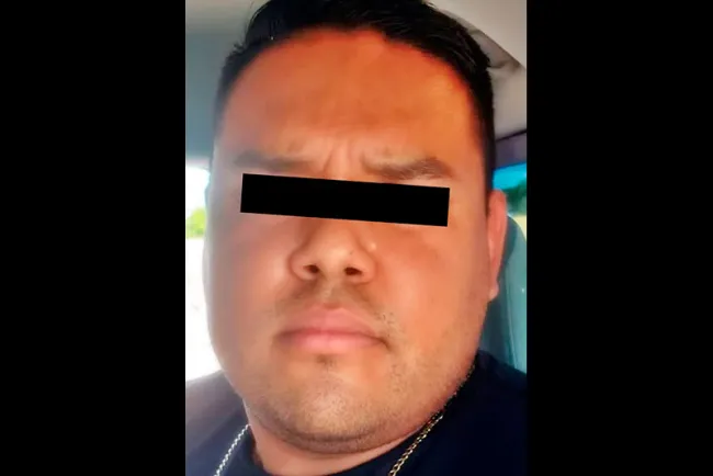 Acusan a policía de secuestro