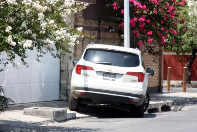 Aumenta 198% aplicación de multas por mal uso de banquetas