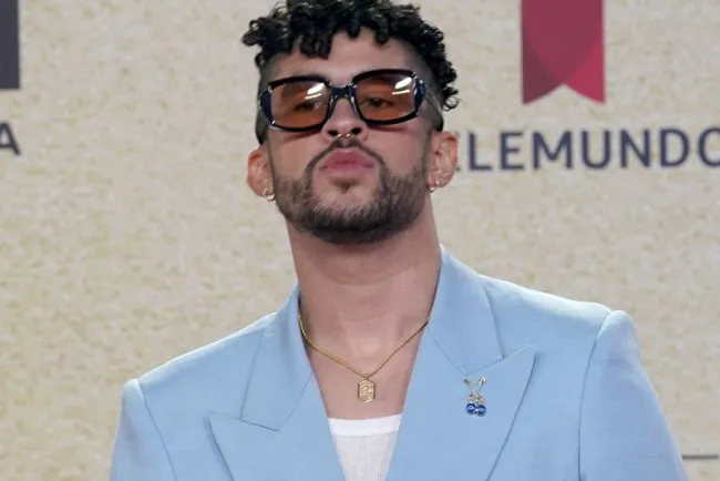 Demandan a Bad Bunny por derechos de autor de ‘Safaera’