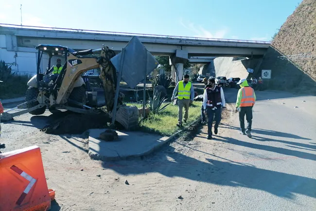 Inician mejoras en pavimento de Garita Mariposa