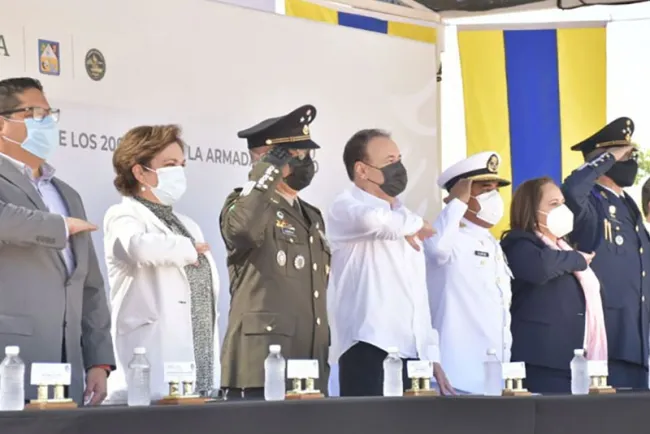Conmemoran bicentenario de la Armada de México