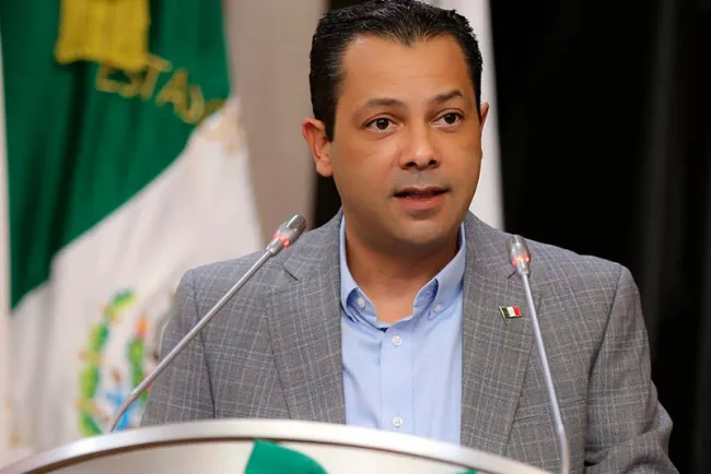 Buscan por poner orden a vehículos irregulares