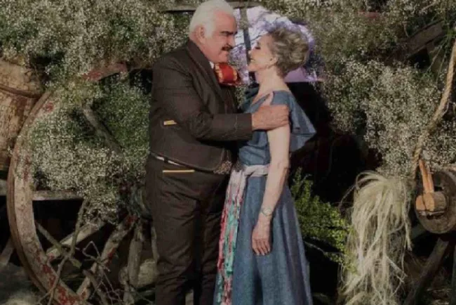 Aseguran que Doña Cuquita pidió que desconectaran a Vicente Fernández