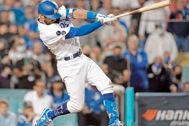 Dodgers enfrentará a Gigantes; Taylor, el héroe