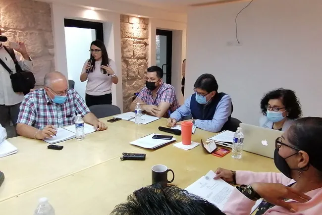 Aprueba 50% de descuento en predial y 100% en recargos