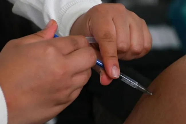 Vacuna Sputnik V envasada en México se aplicará en territorio nacional