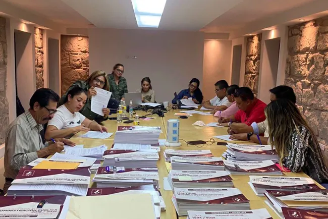 Emite Comisión Plural dictamen entrega-recepción del municipio