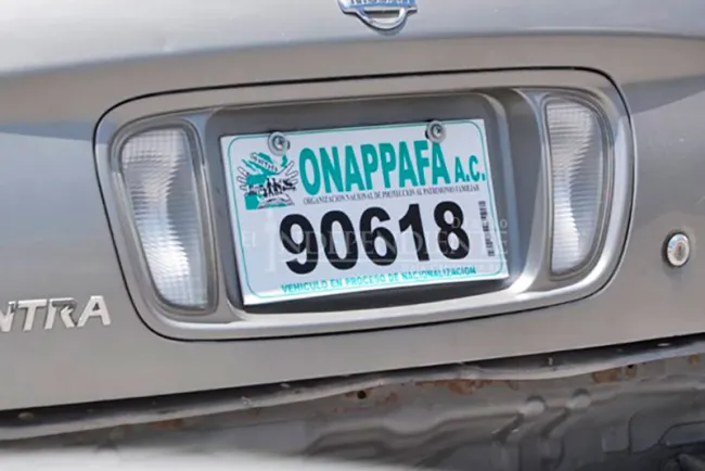 Publican decreto sin bases para importar vehículos