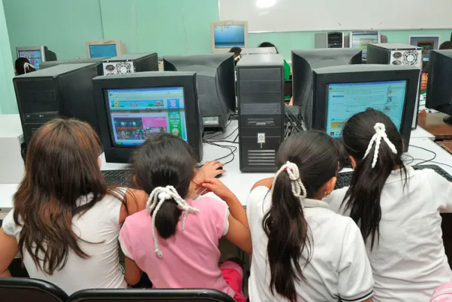 Presentan iniciativa de Internet gratis para educación básica