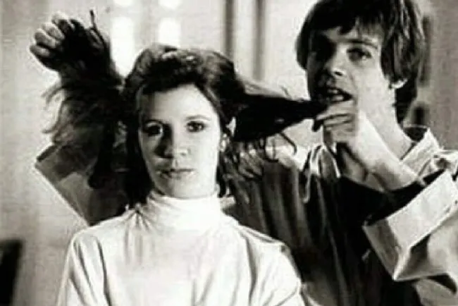 Mark Hamill celebra cumpleaños de Carrie Fisher con divertida foto de Star Wars