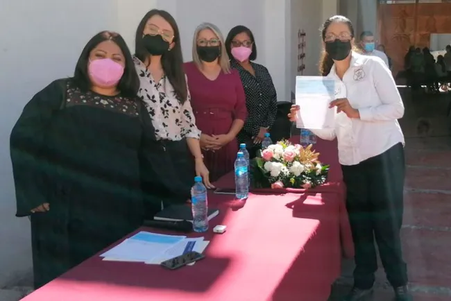 Benefician a 100 jefas de familia