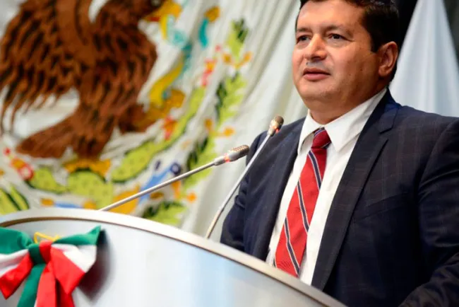 Pleno del Congreso decidirá remoción de empleados