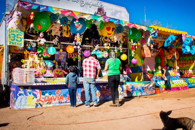 Comerciantes se preparan para la “Feria del Hueso”