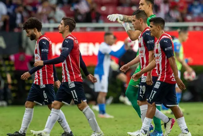 Chivas sin presión por calificar, según Jesús Sánchez