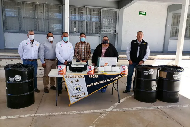 Apoya Club Rotario Nogales Industrial a Secundaria 38