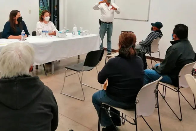 Imparte DIF programa Paqueteros Voluntarios