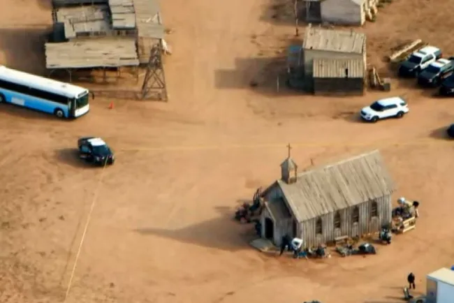 Presión por nuevos contenidos puede terminar en tragedias como la de Halyna Hutchins