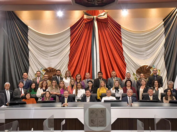 Reconocen a la Armada de México