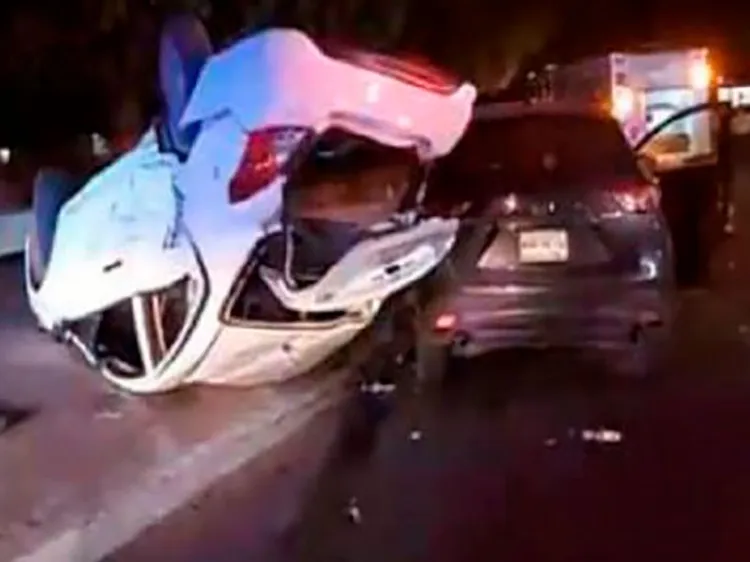 Joven participa en choque y aparatosa volcadura