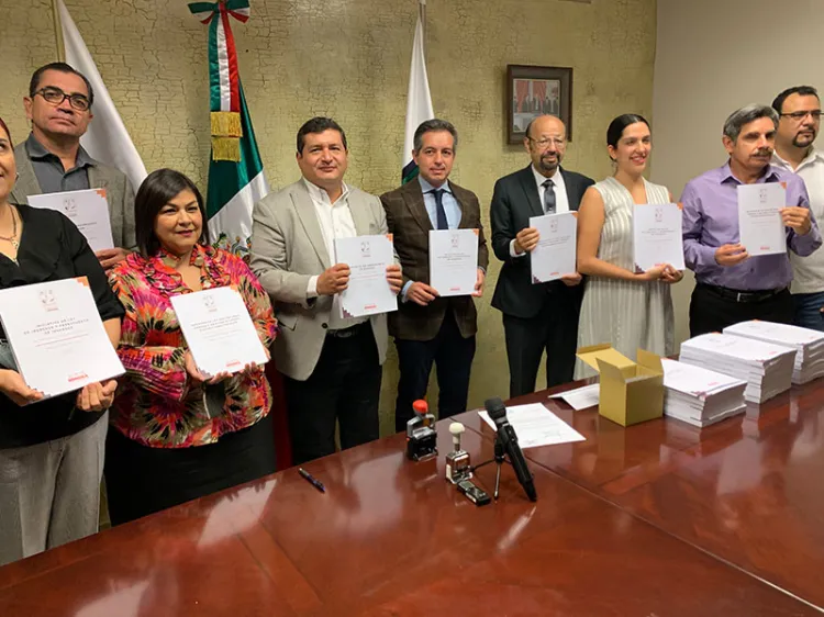 Entregan propuesta de presupuesto