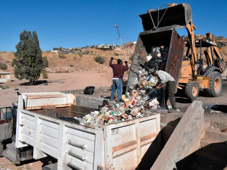 Limpian Centro de Transferencia